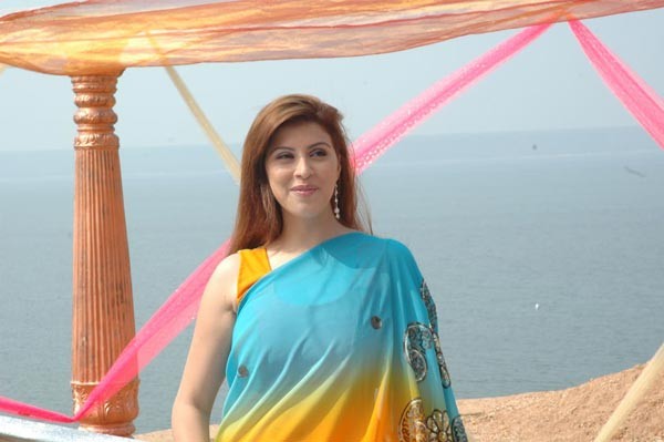 Karishma Kotak In Glamour Movie Stills  - 6 / 8 photos